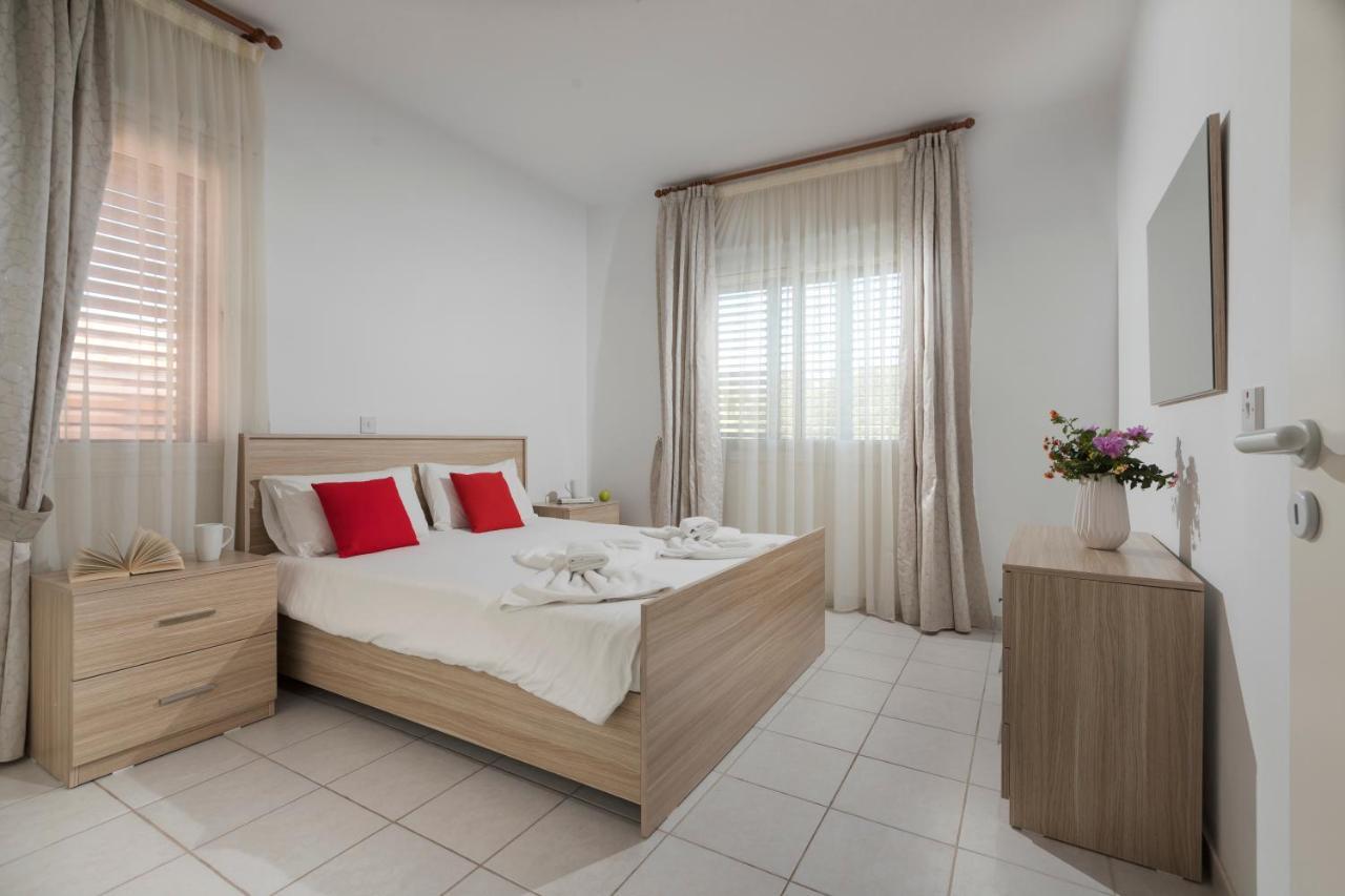 Resitour - Aphrodite Gardens Apartment Paphos Ngoại thất bức ảnh