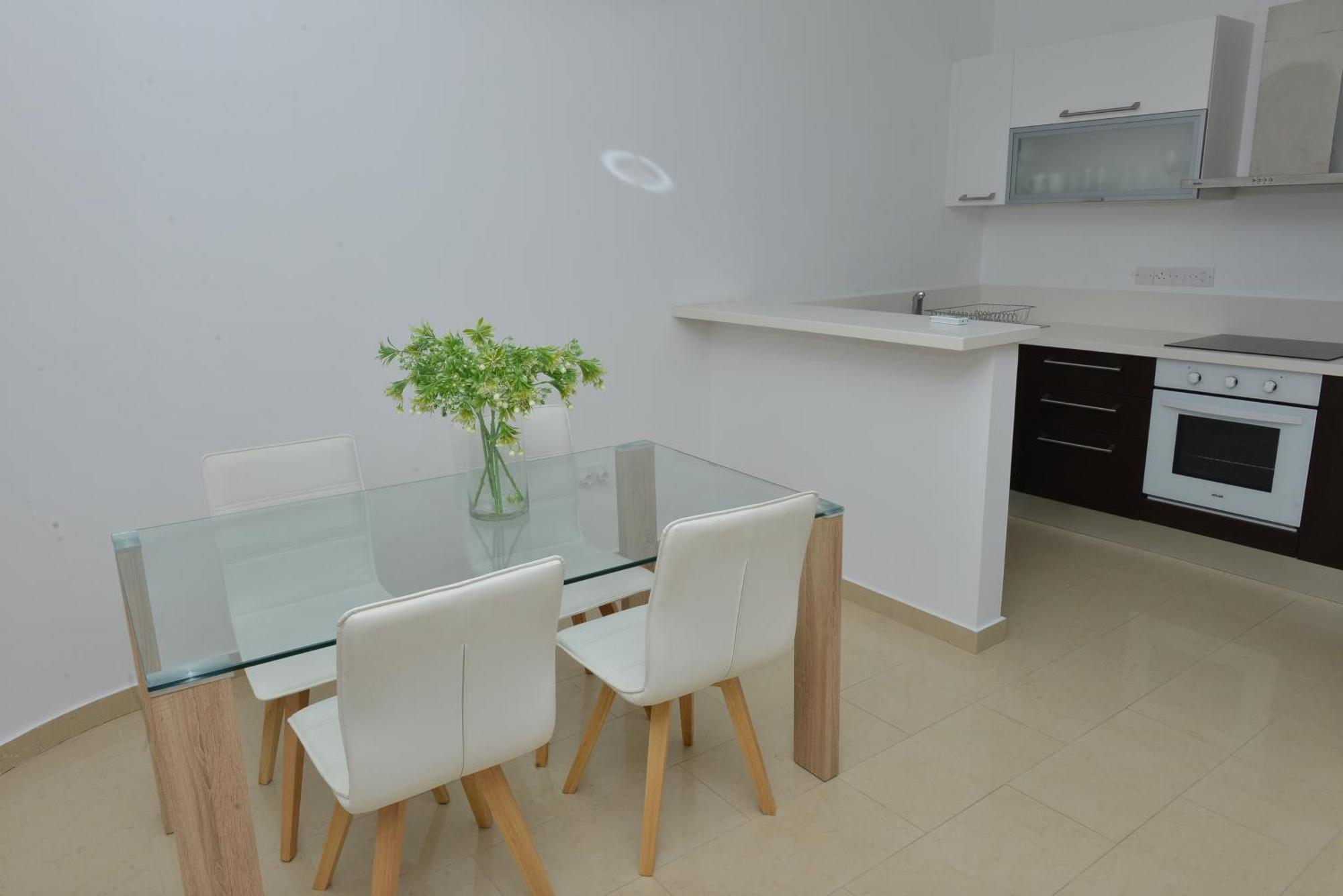 Resitour - Aphrodite Gardens Apartment Paphos Ngoại thất bức ảnh