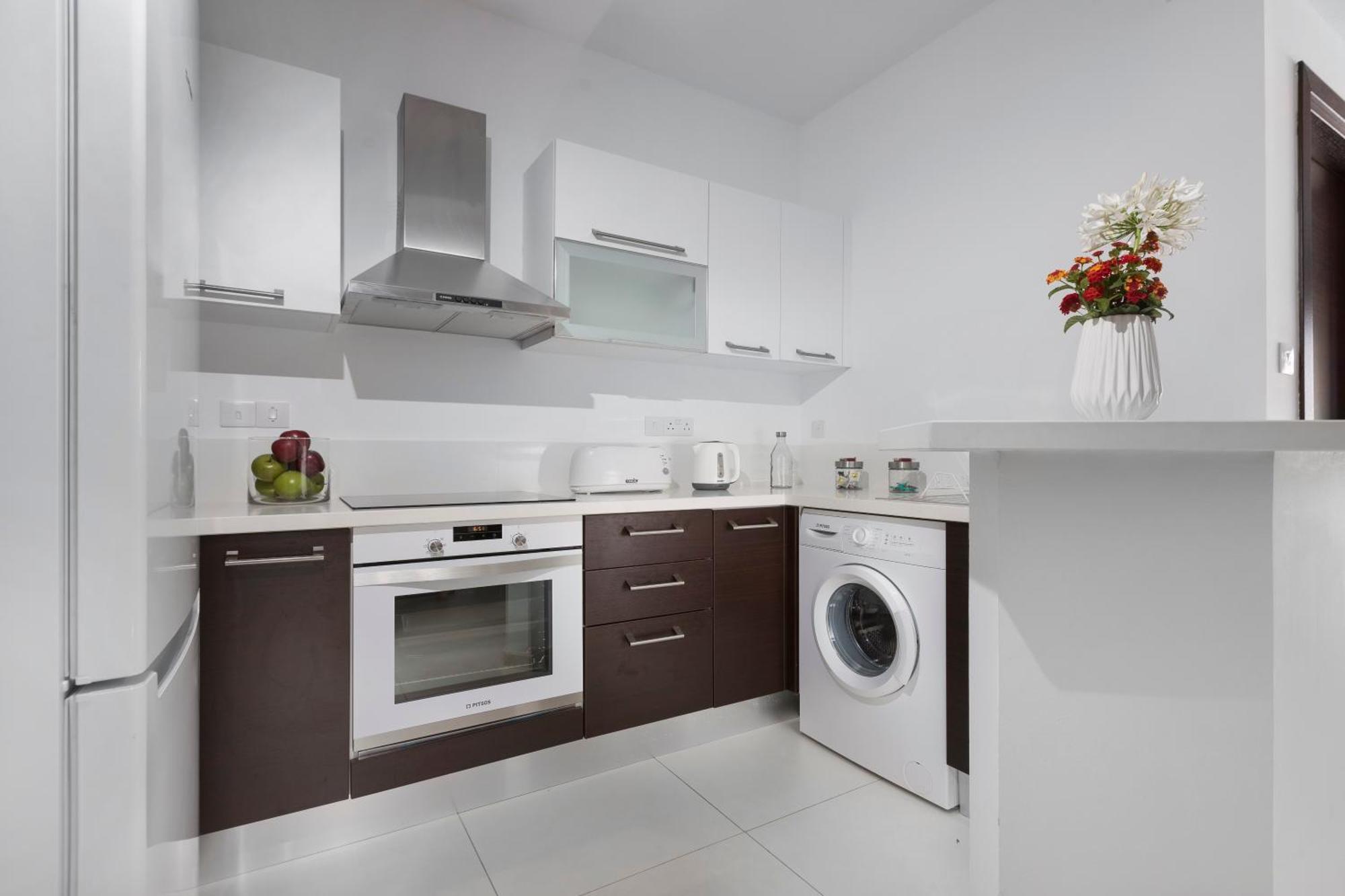 Resitour - Aphrodite Gardens Apartment Paphos Ngoại thất bức ảnh