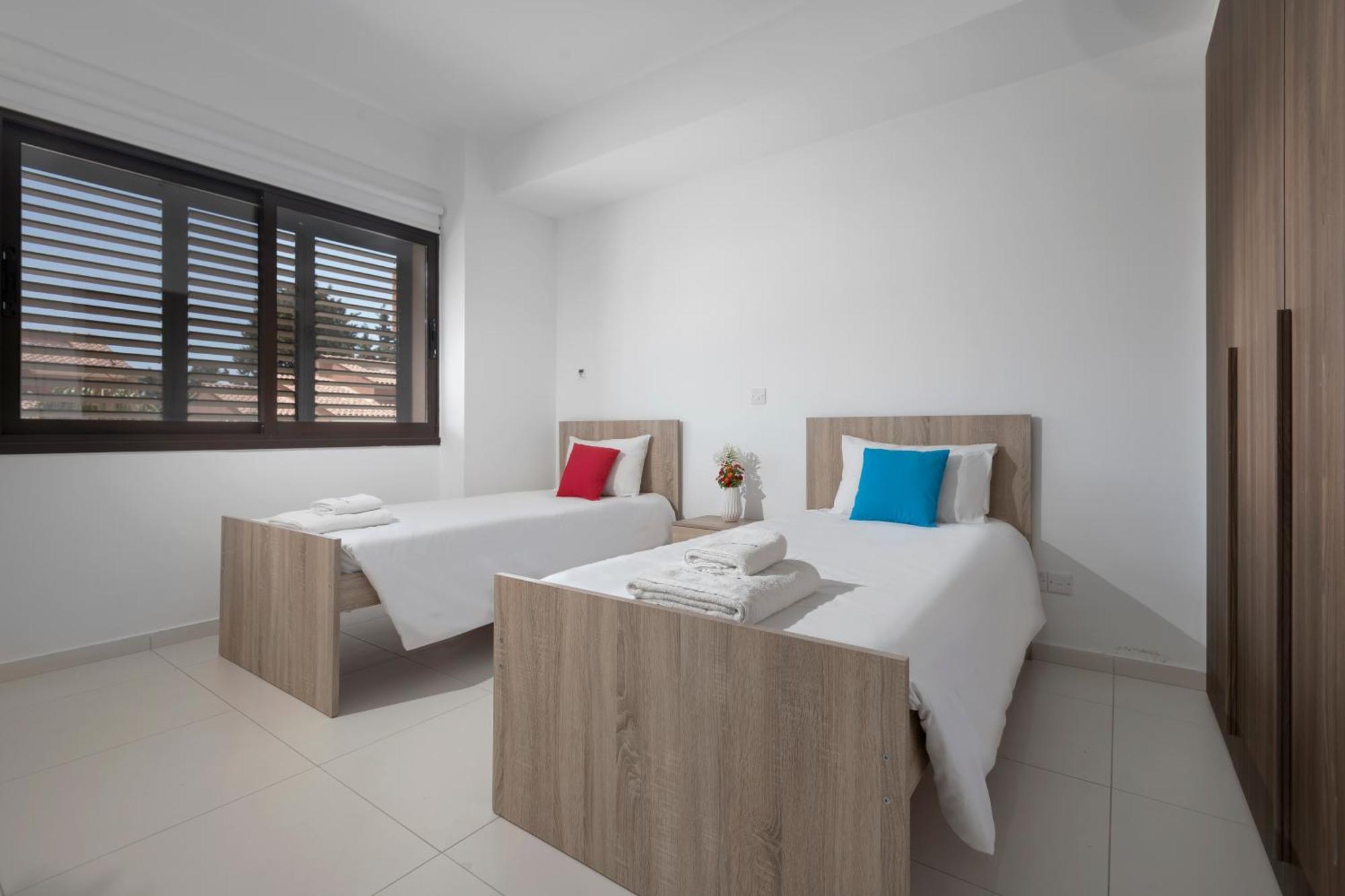 Resitour - Aphrodite Gardens Apartment Paphos Ngoại thất bức ảnh