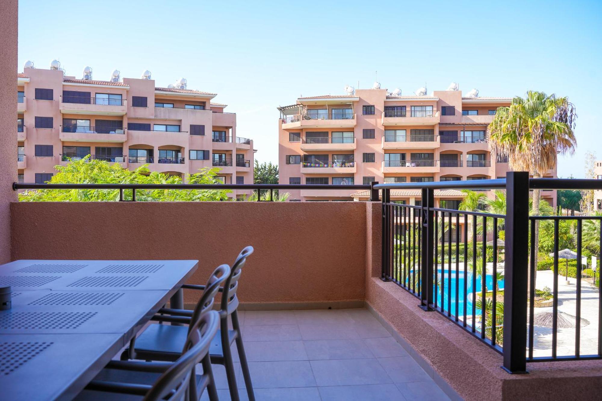 Resitour - Aphrodite Gardens Paphos Ngoại thất bức ảnh