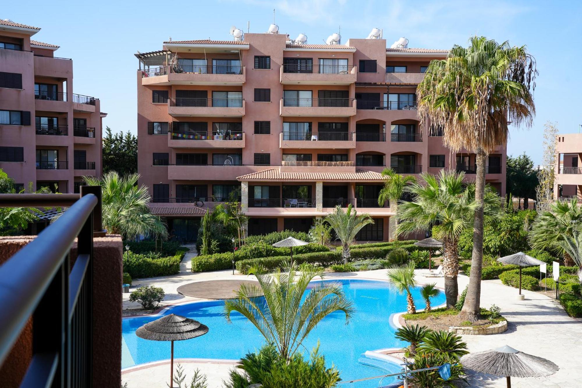 Resitour - Aphrodite Gardens Paphos Ngoại thất bức ảnh